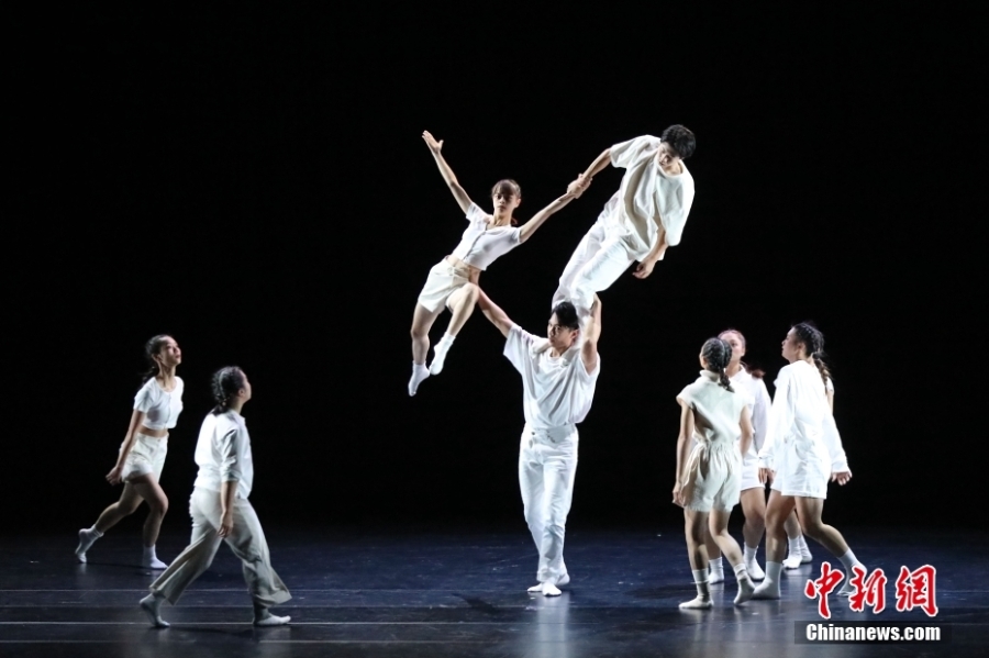 臺(tái)灣戲曲學(xué)院民俗技藝學(xué)系在臺(tái)北公演特技雜耍