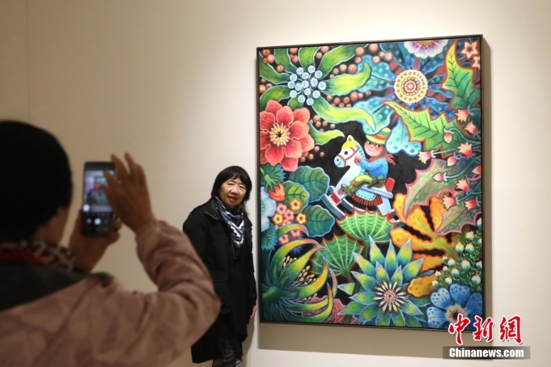 臺灣漫畫家?guī)酌资状握桨l(fā)表油畫作品