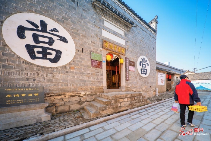 【老街嶄年味 舊貌換新顏】運(yùn)漕古鎮(zhèn):古韻新顏 璀璨千載