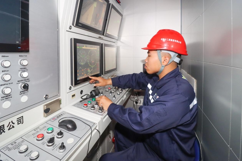 環(huán)北工程首臺盾構(gòu)機啟動。受訪者供圖