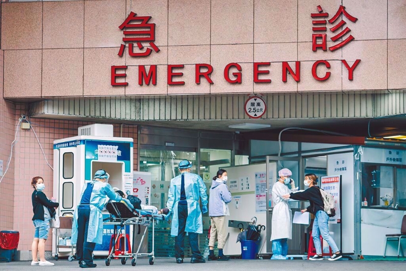 醫(yī)院開刀房需24小時維持不斷電、維持正壓環(huán)境，也是吃電怪獸之一。（資料照）