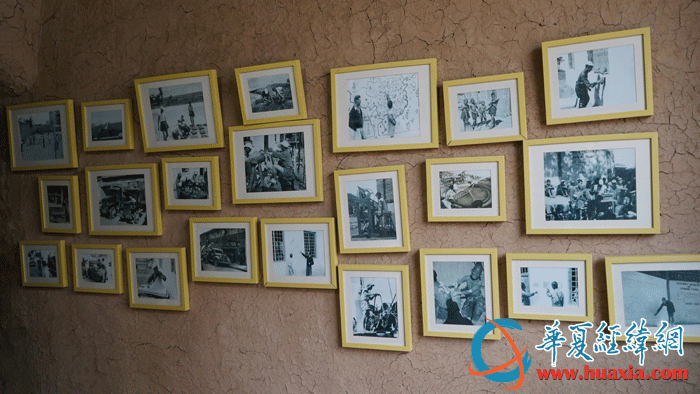 路易?艾黎和喬治?何克舊居內(nèi)展示的珍貴歷史照片。（攝影：虞鷹）