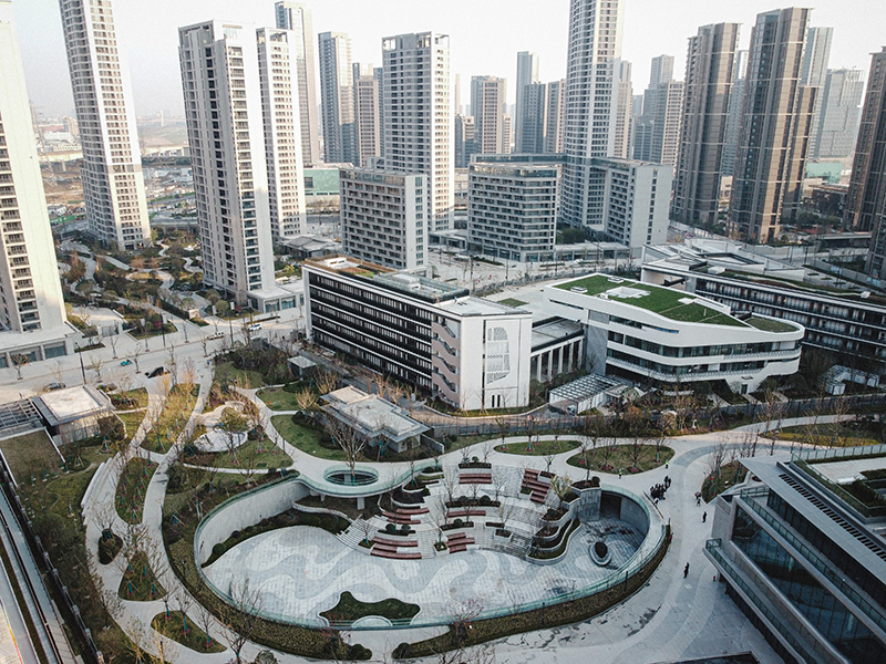 這是2021年12月29日拍攝的杭州亞運村媒體村建筑（無人機照片）。當日，杭州亞運村舉行竣工儀式。（圖源：新華社）