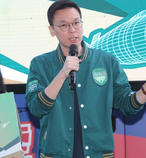 前民進(jìn)黨副秘書長林飛帆