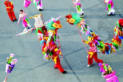湖北鄖陽:鳳凰燈舞傳楚韻 湖北鄖陽:鳳凰燈舞傳楚韻
