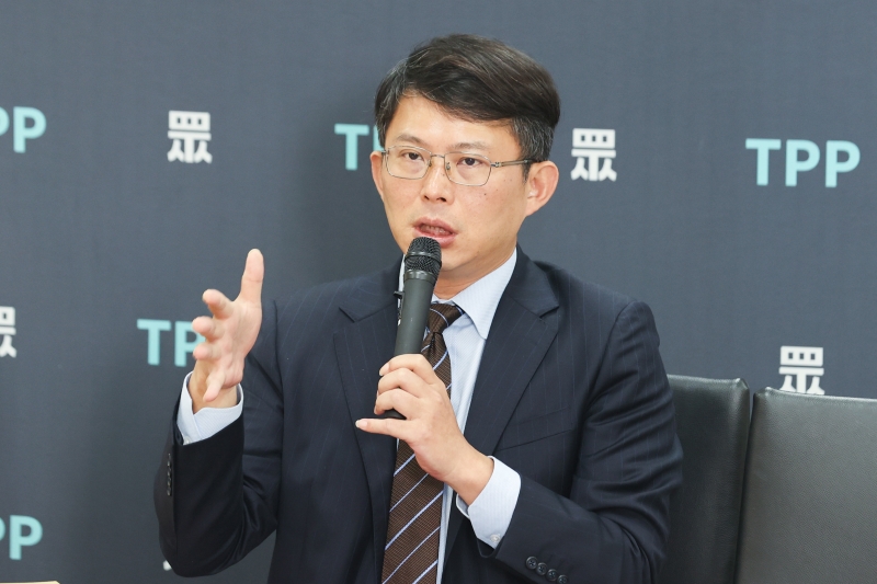 民眾黨民代黃國昌質(zhì)疑“臺綠”酬庸“綠友友”。（圖源：臺灣“聯(lián)合新聞網(wǎng)”）