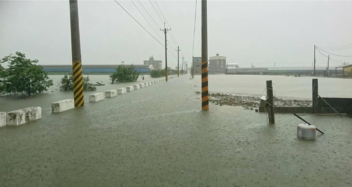 屏東縣25日多鄉(xiāng)鎮(zhèn)傳出淹水災(zāi)情