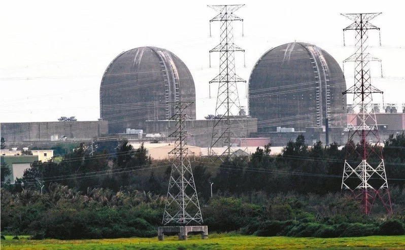 臺灣“核三廠”1號機7月27日停機，全臺只剩一部核能機組仍在運轉。圖為臺灣“核三廠”。（圖源：臺灣“聯(lián)合新聞網”）