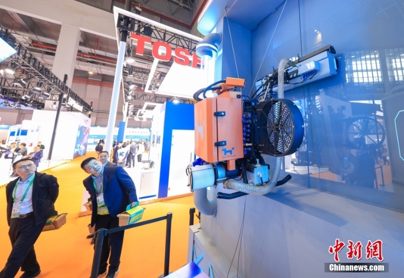 進博會技術裝備展區(qū)的“新”“奇”“特”