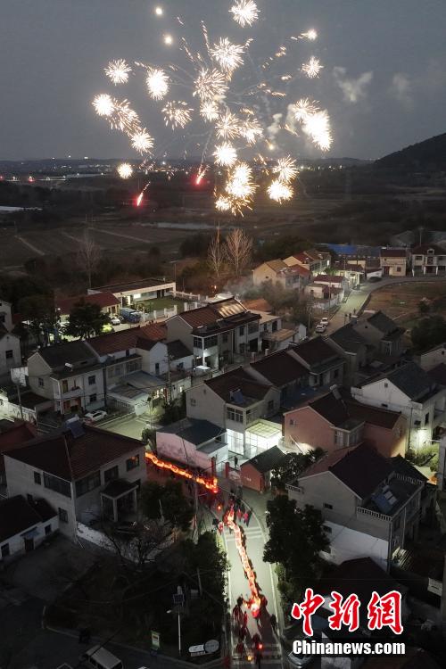 (新春見聞)南京溧水“雙龍”巡村“鬧新春”