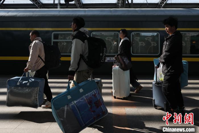 2025年春運以來長三角鐵路已發(fā)送旅客超9014萬人次