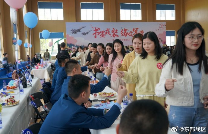 008aq8oQgy1i0vuq7yfb3j30xc0len16