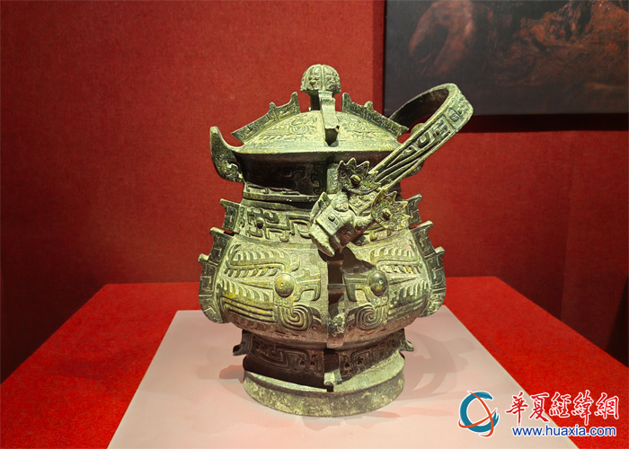 hai11：劉賀墓出土的鳳鳥紋青