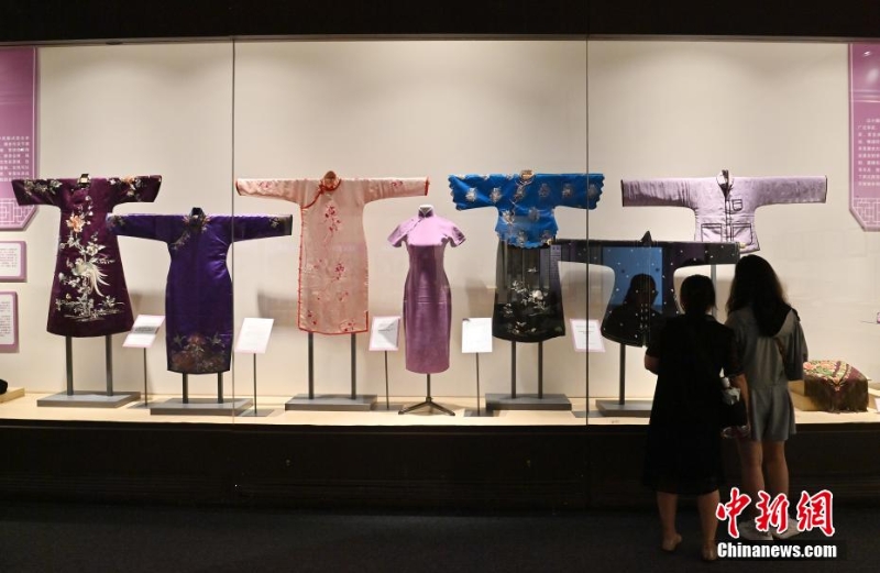 吉林長(zhǎng)春：百余件文物展示近代百年中國(guó)女性生活形態(tài)掠影