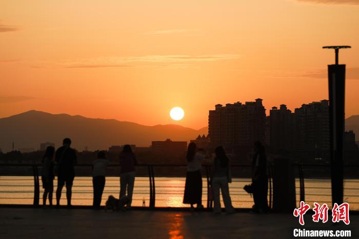 江西南昌落日美景