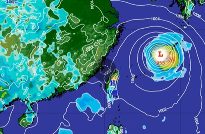 菲律賓東方的擾動可能發(fā)展成臺風(fēng)，路徑變化大，下周臺灣天氣要密切觀察這顆的變化