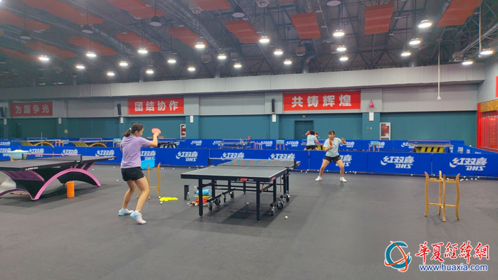 乒乓球訓(xùn)練