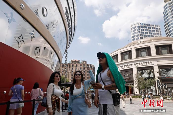 上海已連續(xù)19天高溫今日氣溫沖至38.9℃