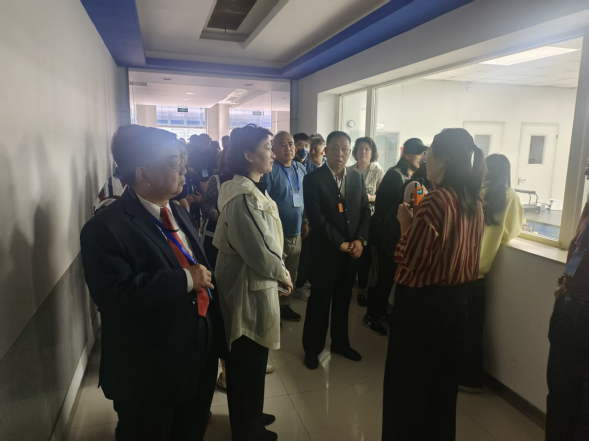 “臺(tái)商臺(tái)企走進(jìn)龍江”臺(tái)灣商界代表人士黑龍江參訪團(tuán)側(cè)記816