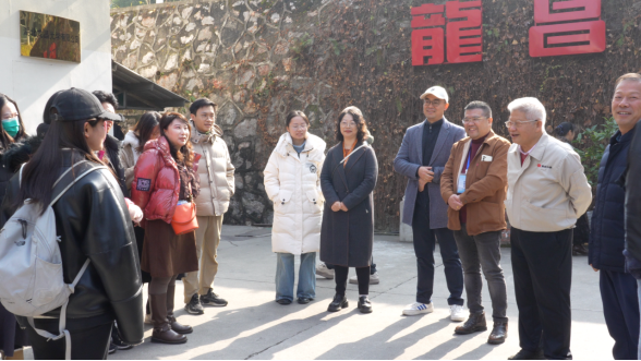 共繪融合新畫卷495