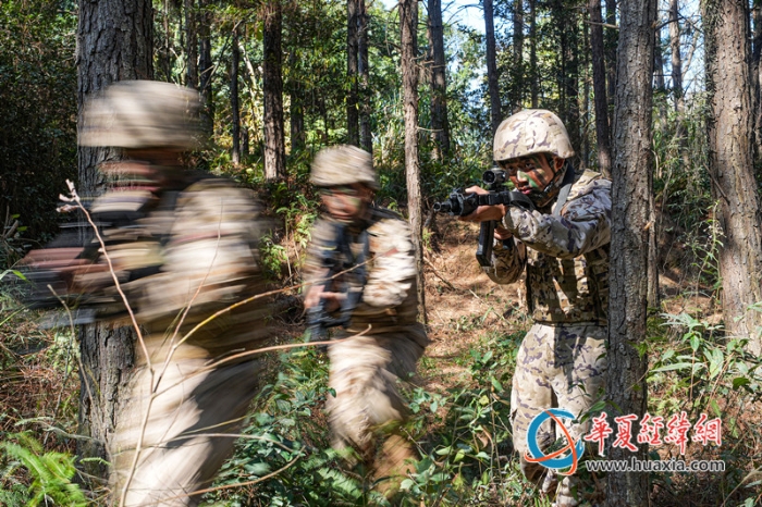 7圖為交替掩護快速出擊。  涂創(chuàng) 攝_副本