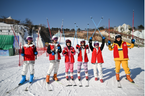 首屆悅動(dòng)津城·冰雪體驗(yàn)營