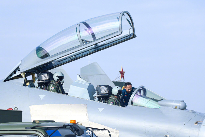 001SX8hXly1iaa4d7hg3dj62mo1r4kjl02