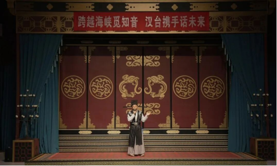 穿上漢服哭了1309